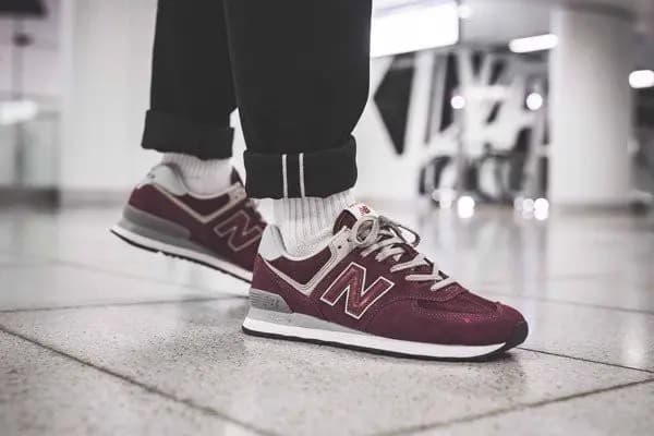 Họa tiết Houndstooth tạo nên bản hit trên New Balance 991 và 1500 Họa tiết Houndstooth tạo nên bản hit trên New Balance 991 và 1500