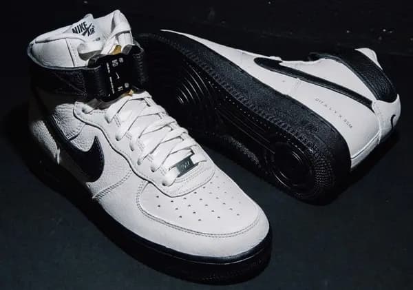 9 đôi Sneaker của Nike đắt nhất từ đầu năm đến giờ 9 đôi Sneaker của Nike đắt nhất từ đầu năm đến giờ