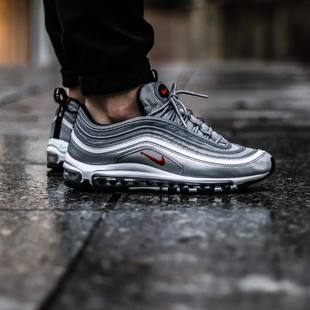 Review giày:Nike Air Max97 SilverBullet-Nét cuốn hút đi cùng thời gian Review giày:Nike Air Max97 SilverBullet-Nét cuốn hút đi cùng thời gian