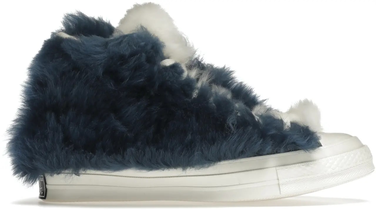 Giày Converse AMBUSH x Chuck 70 High 'Fuzzy Navy Blue' 170587C — kich-thuoc: 40 Giày Converse AMBUSH x Chuck 70 High 'Fuzzy Navy Blue' 170587C — kich-thuoc: 40