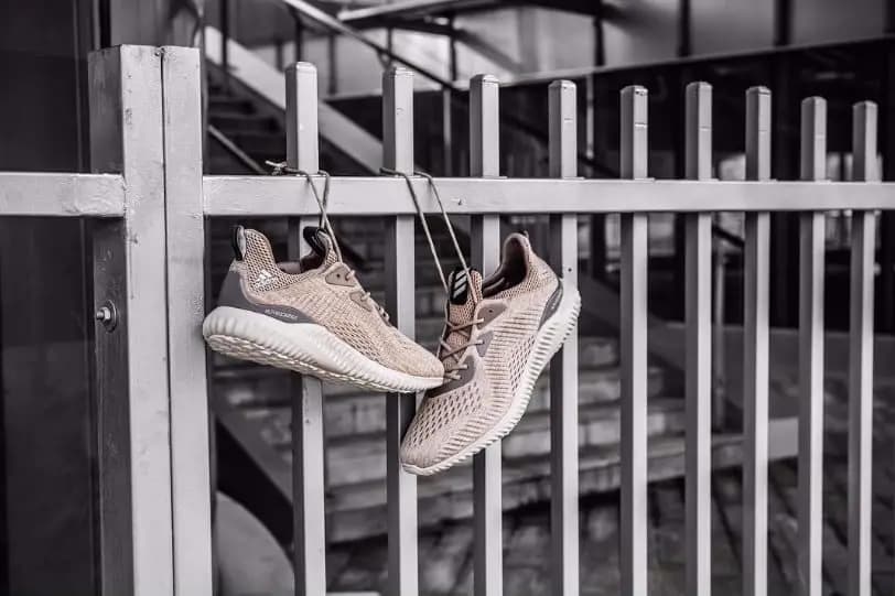 So sánh AlphaBounce vs UltraBoost ? So sánh AlphaBounce vs UltraBoost ?