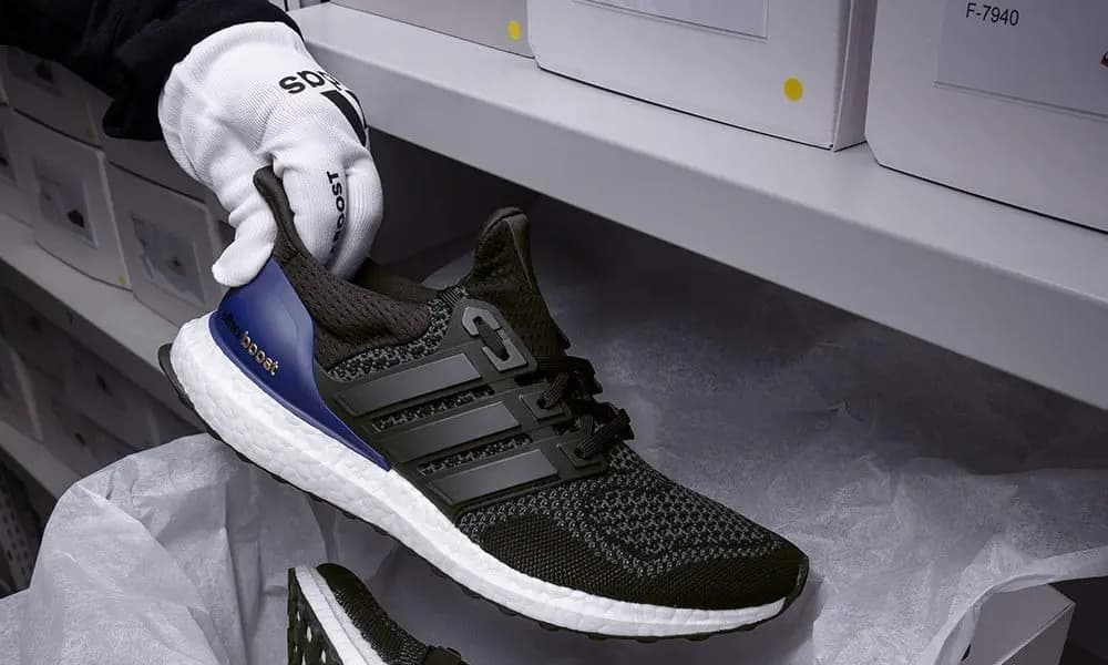 Tất tần tật về câu chuyện lịch sử của dòng Adidas Ultra Boost Tất tần tật về câu chuyện lịch sử của dòng Adidas Ultra Boost