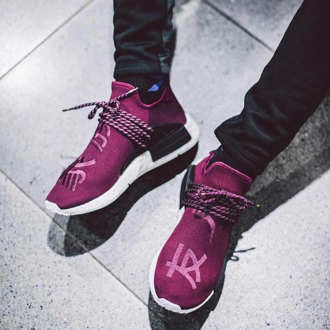 Cùng nhìn qua những đôi giày Adidas đẹp hút hồn đắt giá nhất hiện nay Cùng nhìn qua những đôi giày Adidas đẹp hút hồn đắt giá nhất hiện nay