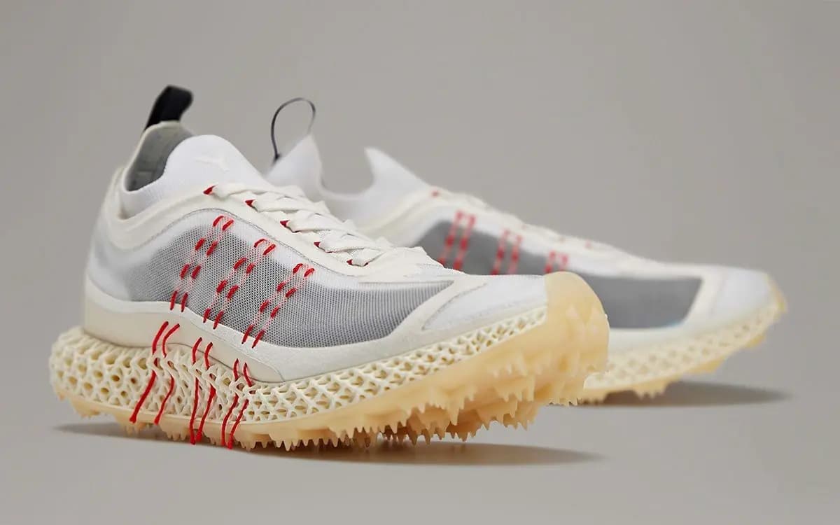 Y-3's Runner adidas 4D Halo kết hợp công nghệ mới với phong cách cũ Y-3's Runner adidas 4D Halo kết hợp công nghệ mới với phong cách cũ