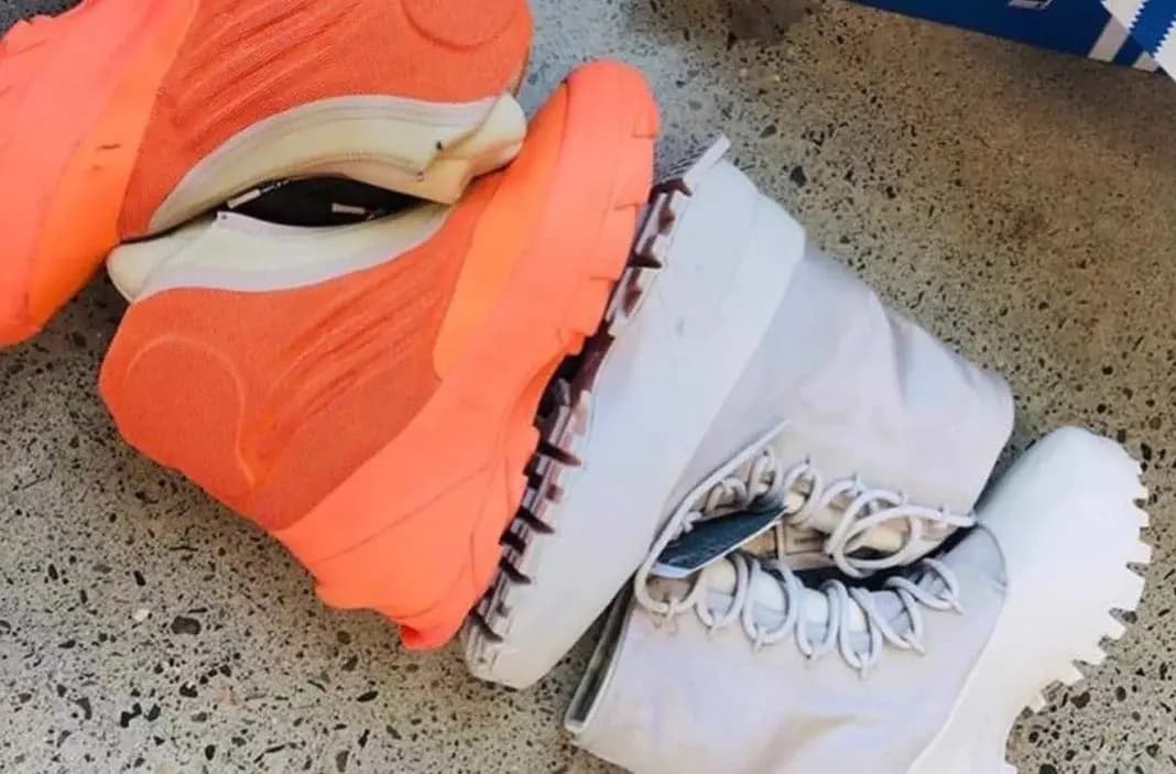 Những hình ảnh rò rỉ đầu tiên của adidas YEEZY 1020 & 1050 V3 Boots Những hình ảnh rò rỉ đầu tiên của adidas YEEZY 1020 & 1050 V3 Boots