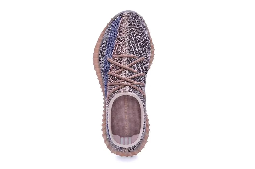 Chính thức phát hành YEEZY BOOST 350 V2 "Fade" Chính thức phát hành YEEZY BOOST 350 V2 "Fade"