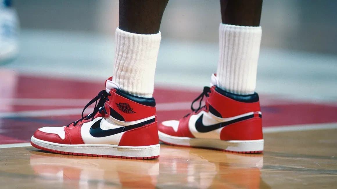 Đằng sau một thiết kế huyền thoại - Air Jordan 1 Đằng sau một thiết kế huyền thoại - Air Jordan 1