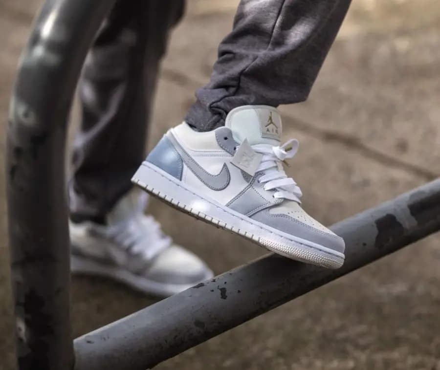 Air Jordan 1 Low Paris - mang vẻ đẹp bí ẩn của thành phố ánh sáng Air Jordan 1 Low Paris - mang vẻ đẹp bí ẩn của thành phố ánh sáng