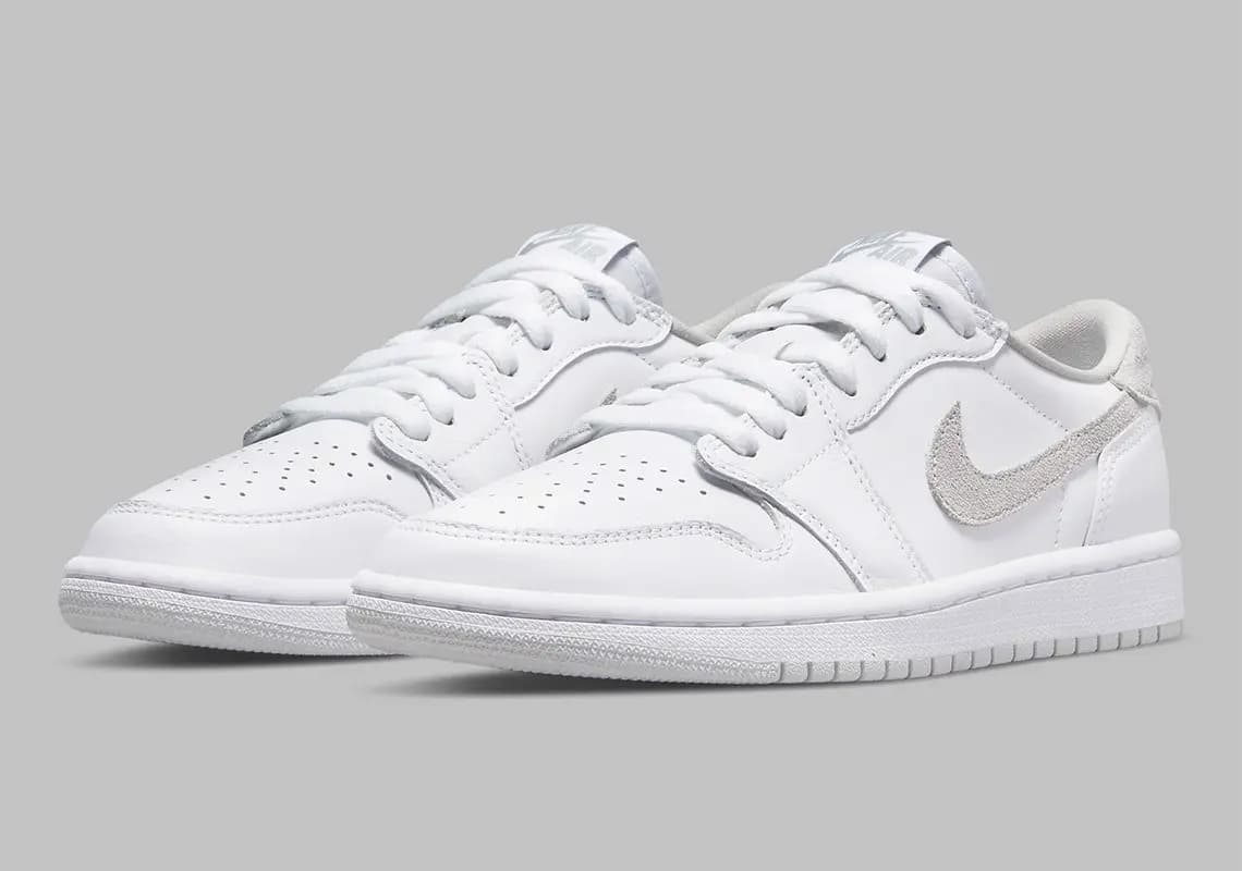 Jordan Brand quay trở lại hình bóng quen thuộc với Air Jordan 1 Low OG "Neutral Grey" Jordan Brand quay trở lại hình bóng quen thuộc với Air Jordan 1 Low OG "Neutral Grey"