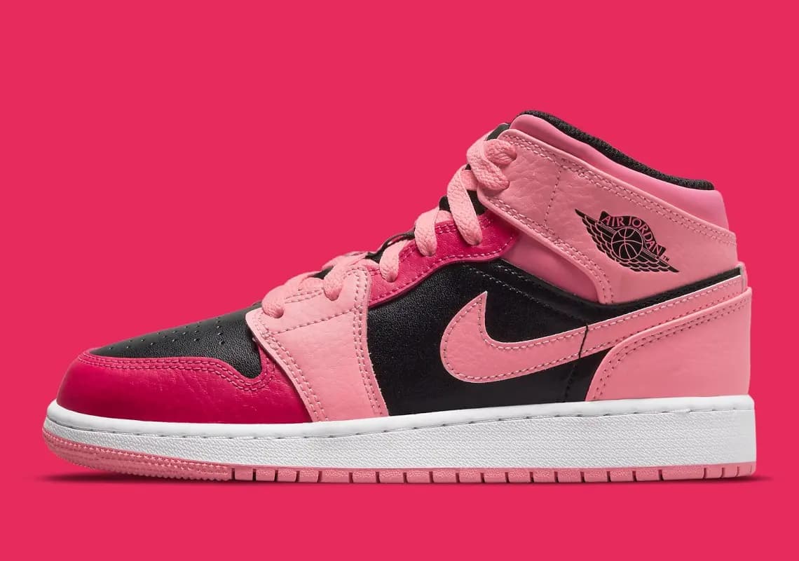 Hãy để các con của bạn tỏa sáng trong Kid's Air Jordan 1 Mid "Coral Chalk" Hãy để các con của bạn tỏa sáng trong Kid's Air Jordan 1 Mid "Coral Chalk"