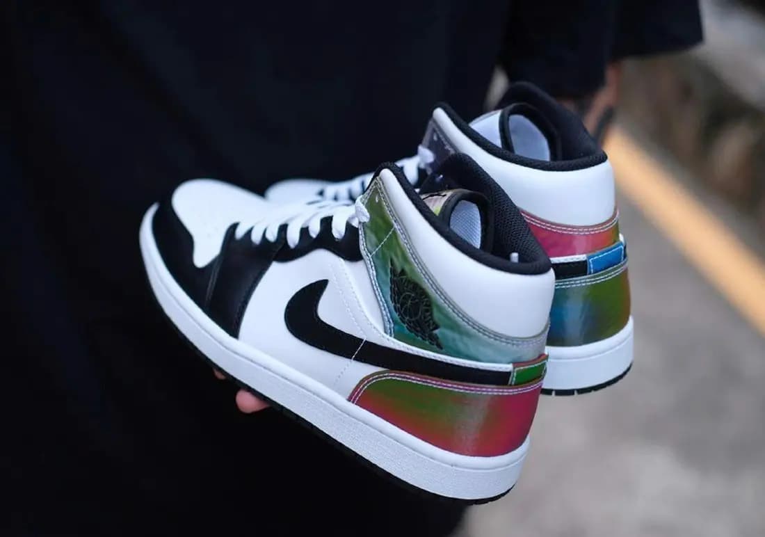Bản tin thời trang sneaker - Tổng hợp tất cả những tin tức, xu hướng mới nhất hôm nay ( 27/5/2021) Bản tin thời trang sneaker - Tổng hợp tất cả những tin tức, xu hướng mới nhất hôm nay ( 27/5/2021)