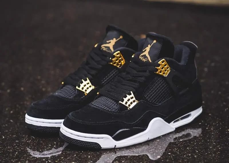 Vẻ đẹp huyền bí mà quí phái không thể phủ nhận của Air Jordan 4 “Royalty” Vẻ đẹp huyền bí mà quí phái không thể phủ nhận của Air Jordan 4 “Royalty”