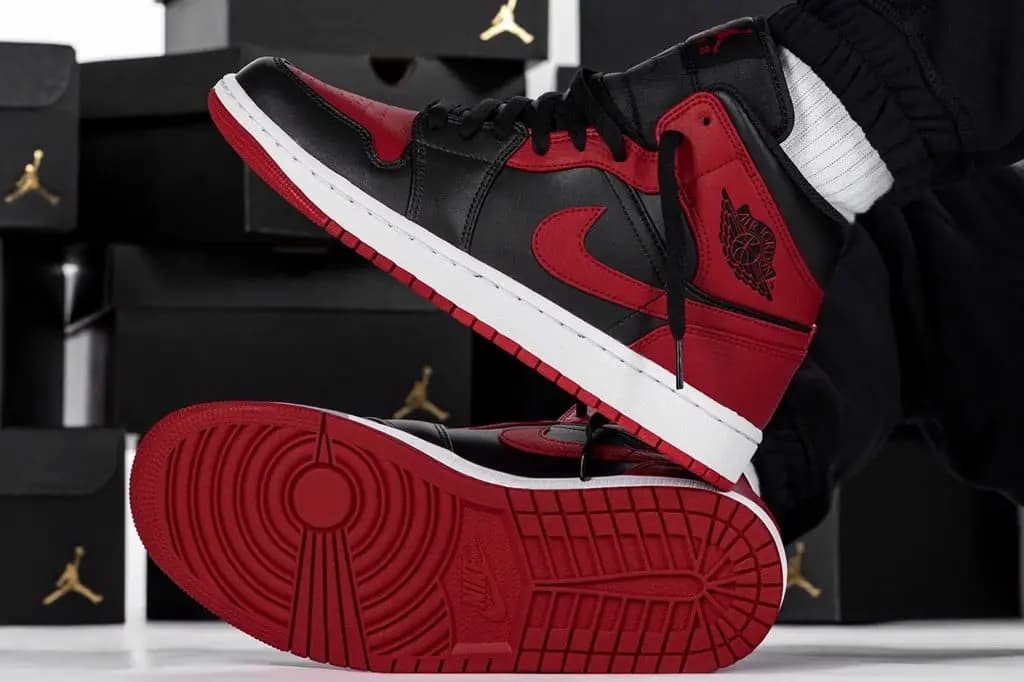 Lại thêm một phiên bản “University Gold” khác xuất hiện trên Air Jordan 1 Mid trong thời gian sắp tới?! Lại thêm một phiên bản “University Gold” khác xuất hiện trên Air Jordan 1 Mid trong thời gian sắp tới?!