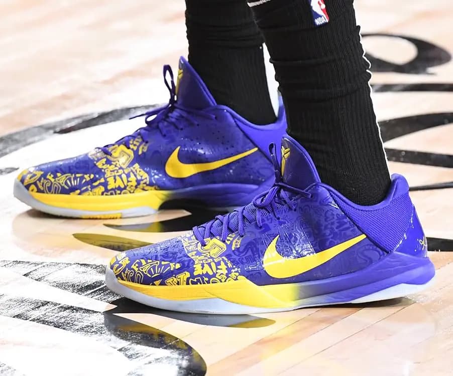 Những đôi giày bóng rổ Nike tốt nhất của năm 2021 Những đôi giày bóng rổ Nike tốt nhất của năm 2021