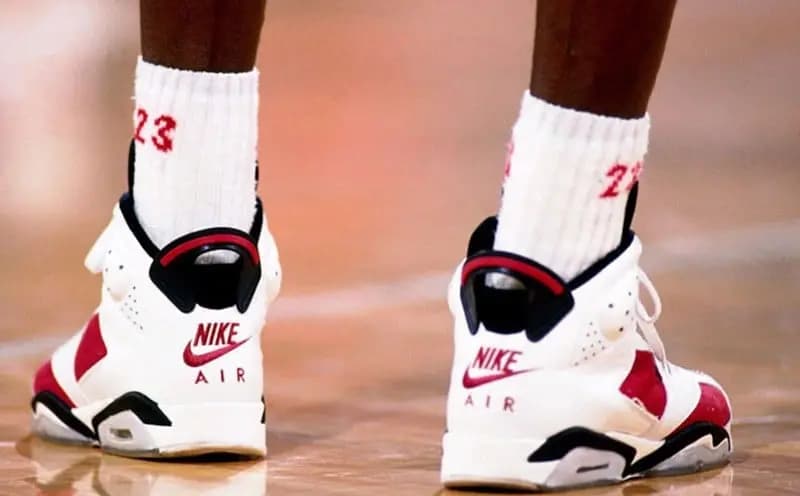 Những hình ảnh chính thức về đôi Air Jordan 6 “UNC” Những hình ảnh chính thức về đôi Air Jordan 6 “UNC”