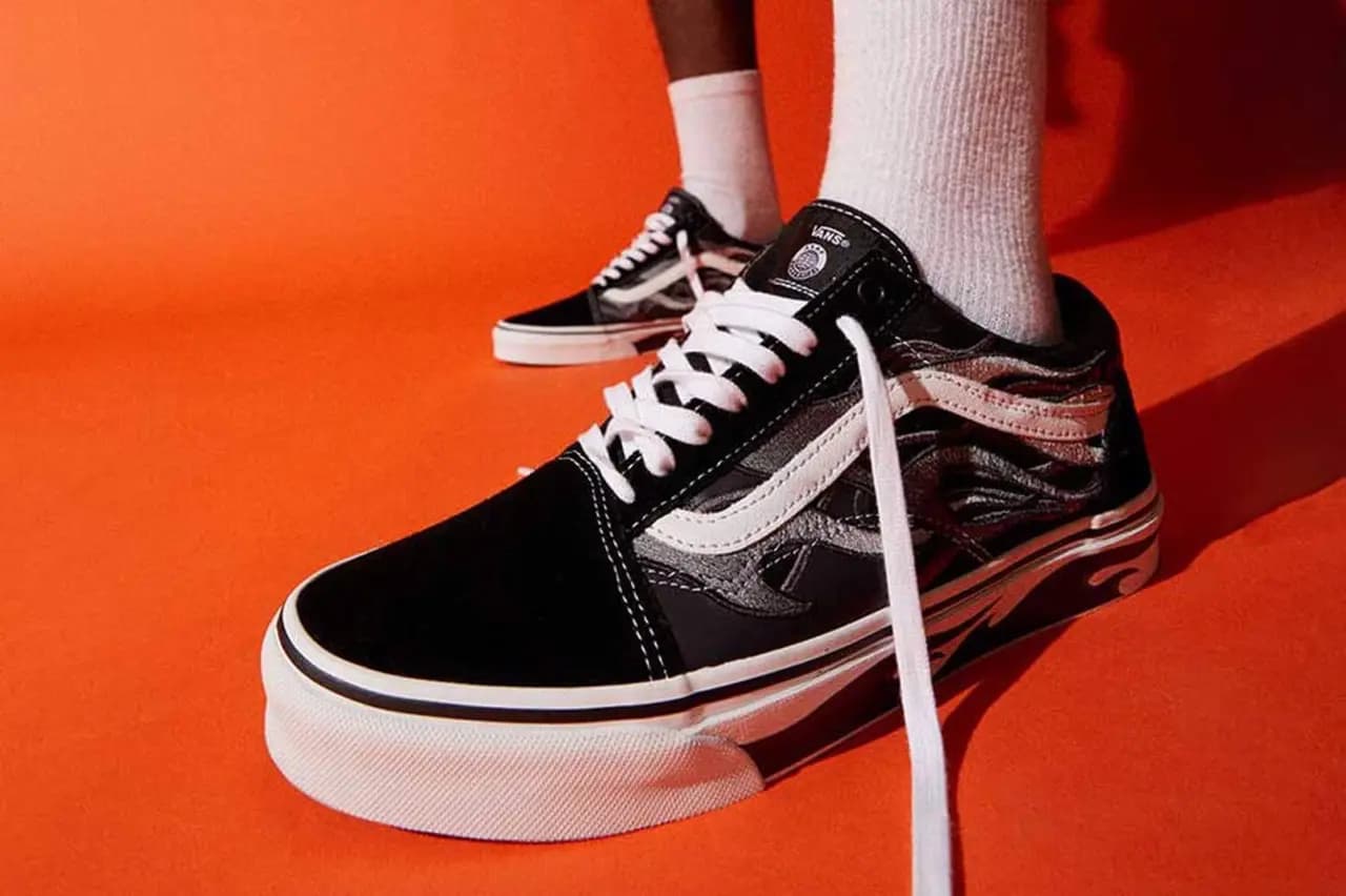 A$AP ROCKY hé lộ mẫu thiết kế mới của Vans và Pacsun A$AP ROCKY hé lộ mẫu thiết kế mới của Vans và Pacsun