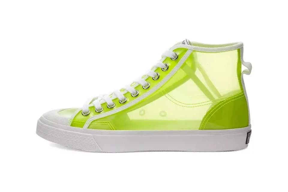 Bare All với đôi adidas Nizza Translucent Bare All với đôi adidas Nizza Translucent