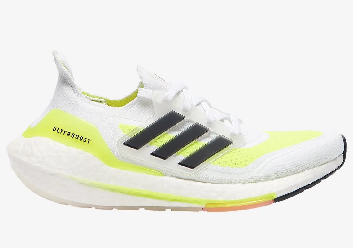 Cái nhìn đầu tiên về Adidas Ultra Boost 2021 Cái nhìn đầu tiên về Adidas Ultra Boost 2021