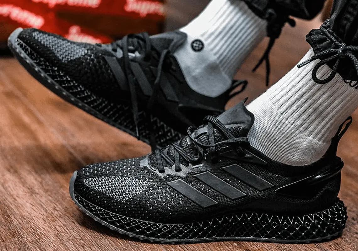 Cảm nhận tương lai cùng Adidas 4D Futurecraft "Triple Black" Cảm nhận tương lai cùng Adidas 4D Futurecraft "Triple Black"
