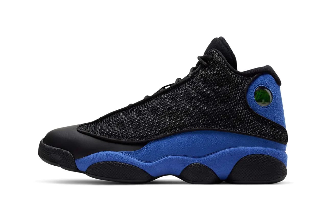 Air Jordan 13 "Black Royal" cận cảnh ngày ra mắt với phối màu đầy nam tính Air Jordan 13 "Black Royal" cận cảnh ngày ra mắt với phối màu đầy nam tính