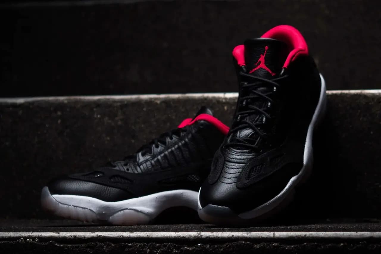 Kỉ niệm 25 năm ngày tái phát hành Air Jordan 11 cùng IE "Bred" Kỉ niệm 25 năm ngày tái phát hành Air Jordan 11 cùng IE "Bred"
