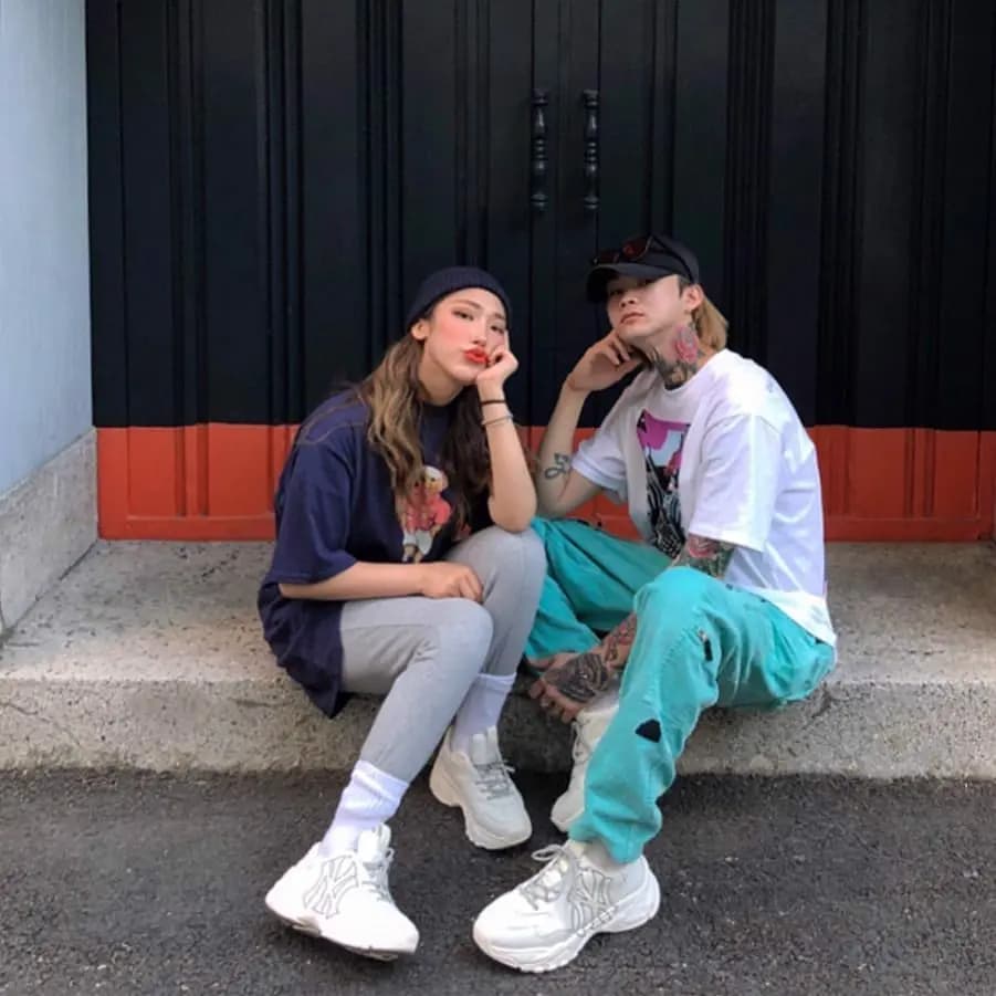Giày Chunky Sneaker là gì? Giải mã sự yêu thích mẫu giày của bố và những điều bạn chưa biết về Daddy Shoes Giày Chunky Sneaker là gì? Giải mã sự yêu thích mẫu giày của bố và những điều bạn chưa biết về Daddy Shoes