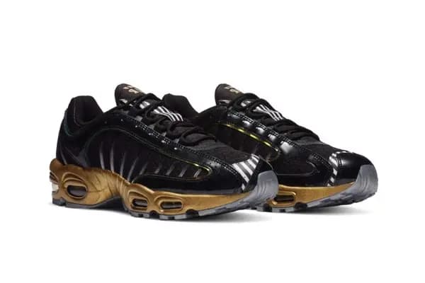 Đi từ Trái Đất tới Sao Hỏa với Air Max Tailwind IV "Metallic Gold" Đi từ Trái Đất tới Sao Hỏa với Air Max Tailwind IV "Metallic Gold"