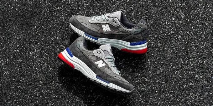 New Balance's 992 "Grey" xuất hiện phối màu tinh tế từ biểu tượng Hoa Kỳ New Balance's 992 "Grey" xuất hiện phối màu tinh tế từ biểu tượng Hoa Kỳ