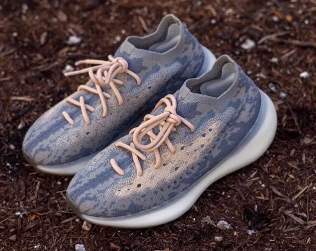 Review giày: Adidas Yeezy Boost 380 "Mist" Review giày: Adidas Yeezy Boost 380 "Mist"