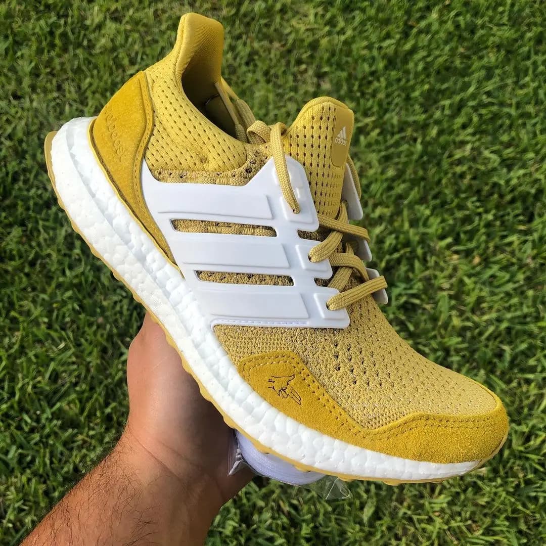 The Extra Butter x adidas Ultra Boost 1.0 kỷ niệm 25 năm ngày sinh của Gilmore The Extra Butter x adidas Ultra Boost 1.0 kỷ niệm 25 năm ngày sinh của Gilmore