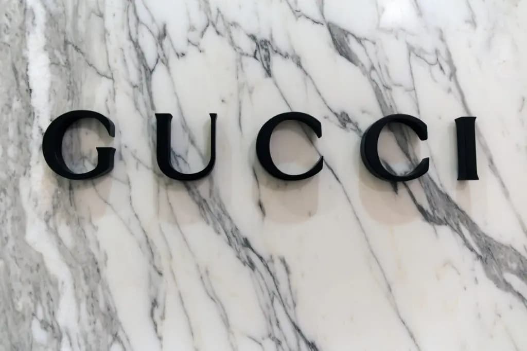Lịch sử và sự phát triển của thương hiệu thời trang Gucci Lịch sử và sự phát triển của thương hiệu thời trang Gucci