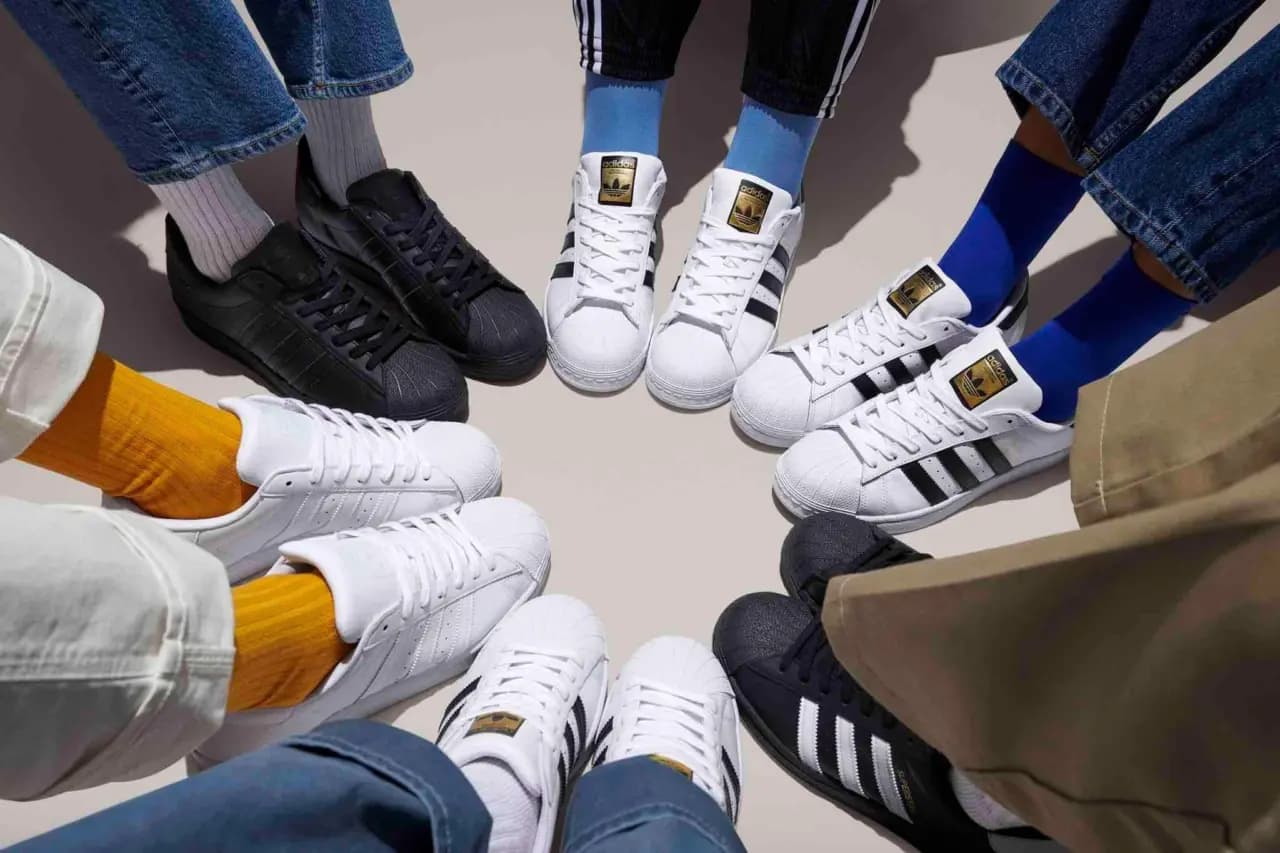 Những câu chuyện chưa được hé lộ tạo nên Adidas Superstar của ngày hôm nay Những câu chuyện chưa được hé lộ tạo nên Adidas Superstar của ngày hôm nay