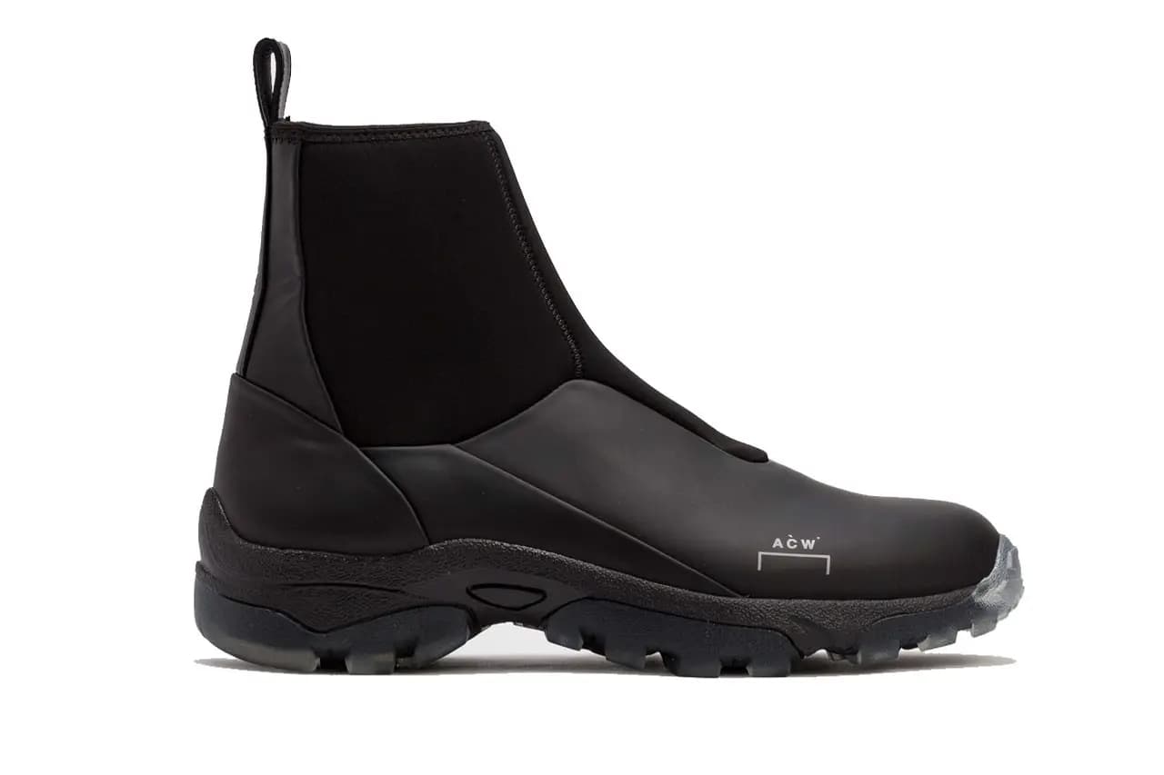 Hình ảnh chính thức về phiên bản A-COLD-WALL *'s NC.2 High Boots Hình ảnh chính thức về phiên bản A-COLD-WALL *'s NC.2 High Boots