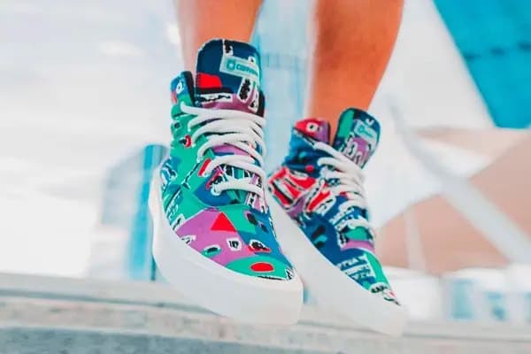 Fear of God ESSENTIALS x Converse Collab bắt đầu được hé lộ Fear of God ESSENTIALS x Converse Collab bắt đầu được hé lộ