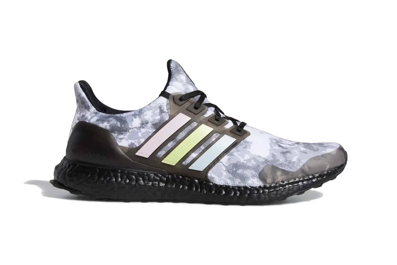 adidas UltraBOOST "Sky Tint"-Thiên thân và Ác quỷ adidas UltraBOOST "Sky Tint"-Thiên thân và Ác quỷ