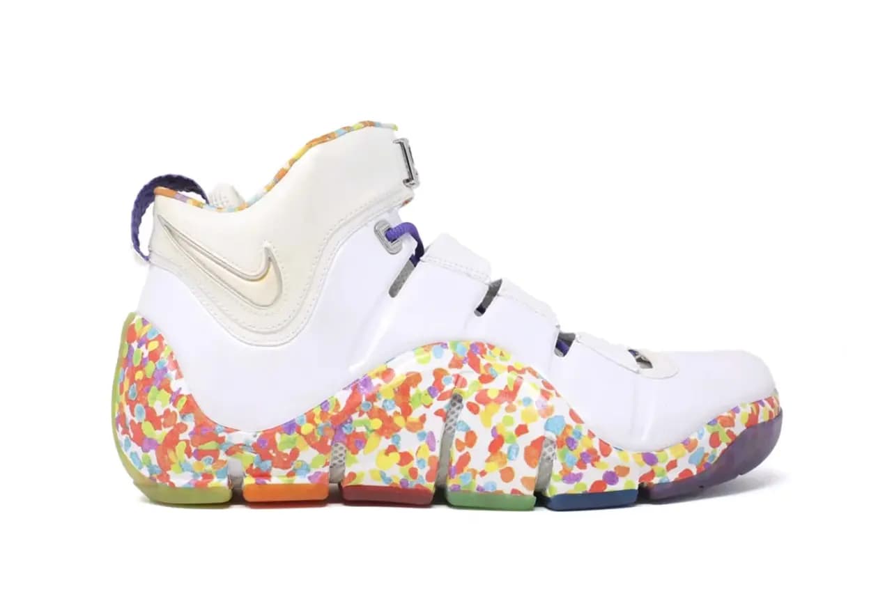 Hình ảnh chính thức về phiên bản Nike LeBron 4 "Fruity Pebbles" Hình ảnh chính thức về phiên bản Nike LeBron 4 "Fruity Pebbles"