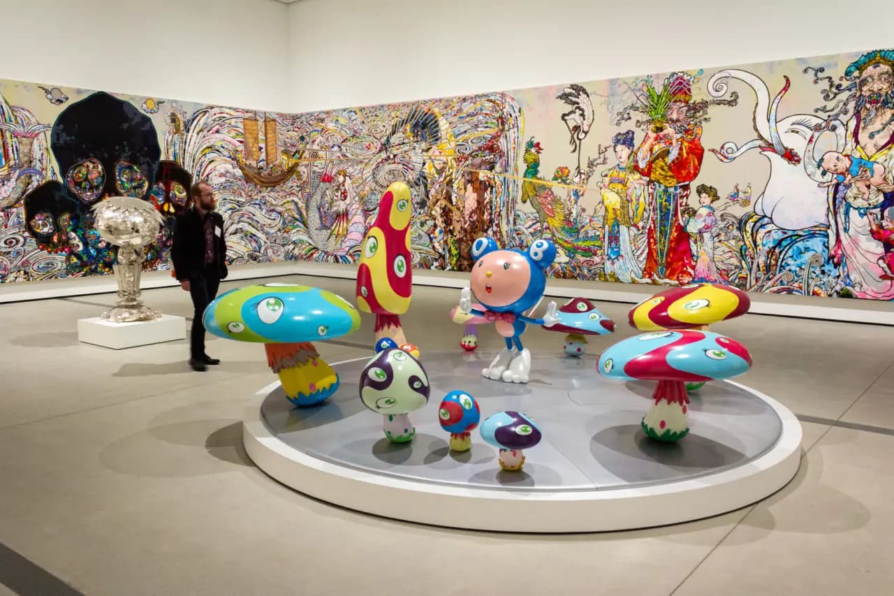 Takashi Murakami đang bẻ cong không gian và thời gian về nghệ thuật (Phần 2) Takashi Murakami đang bẻ cong không gian và thời gian về nghệ thuật (Phần 2)