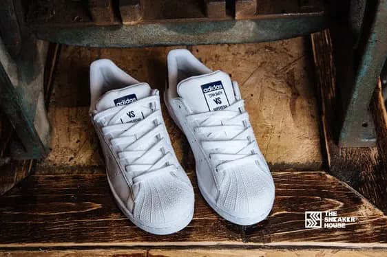Hé lộ đôi giày là điểm gặp nhau của hai công nghệ tiên tiến nhất: 4D và Boost Hé lộ đôi giày là điểm gặp nhau của hai công nghệ tiên tiến nhất: 4D và Boost
