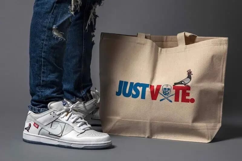Jeff Staple x Nike SB Dunk Low “Just Vote” ngắm nhìn phiên bản giày bầu cử Mỹ Jeff Staple x Nike SB Dunk Low “Just Vote” ngắm nhìn phiên bản giày bầu cử Mỹ