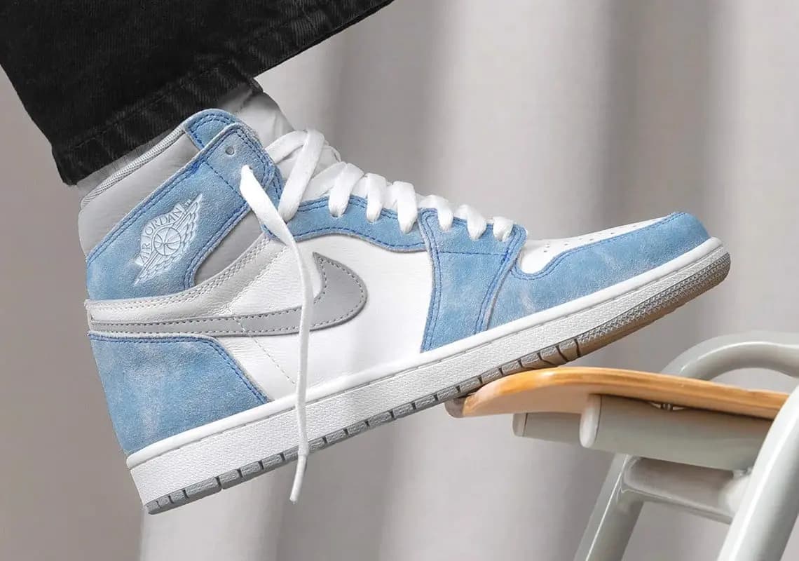 Air Jordan 1 High ‘Hyper Royal’ khi Hyper thực sự đã hype Air Jordan 1 High ‘Hyper Royal’ khi Hyper thực sự đã hype