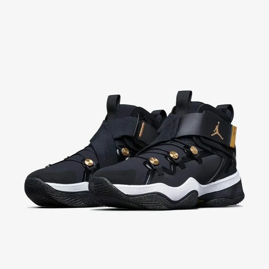 Jordan AJNT23 trở lại với Special Box đen huyền bí Jordan AJNT23 trở lại với Special Box đen huyền bí