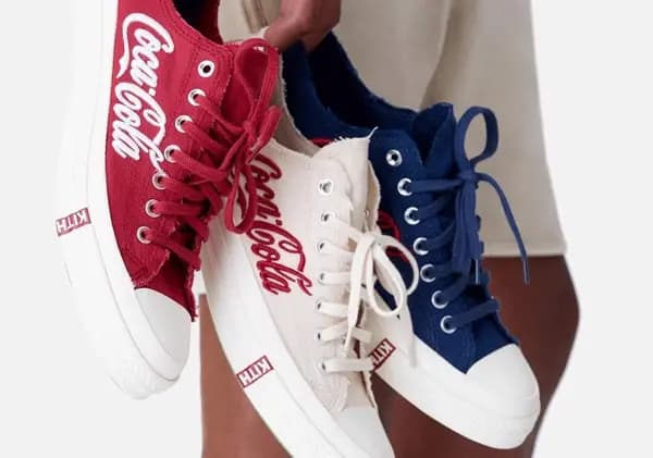 Coca Cola ra mắt siêu phẩm Converse Chuck 70 Low hợp tác cùng KITH Coca Cola ra mắt siêu phẩm Converse Chuck 70 Low hợp tác cùng KITH
