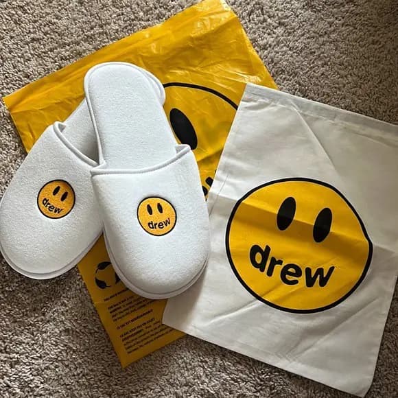 Những câu chuyện về thương hiệu "Drew House" có thể bạn chưa biết (Phần 2) Những câu chuyện về thương hiệu "Drew House" có thể bạn chưa biết (Phần 2)