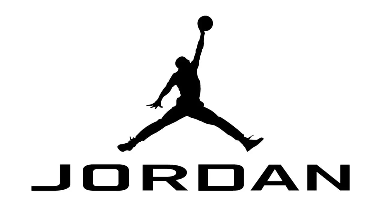 Air Jordan 1 Retro High OG “UNC” - Màu xanh khó cưỡng Air Jordan 1 Retro High OG “UNC” - Màu xanh khó cưỡng