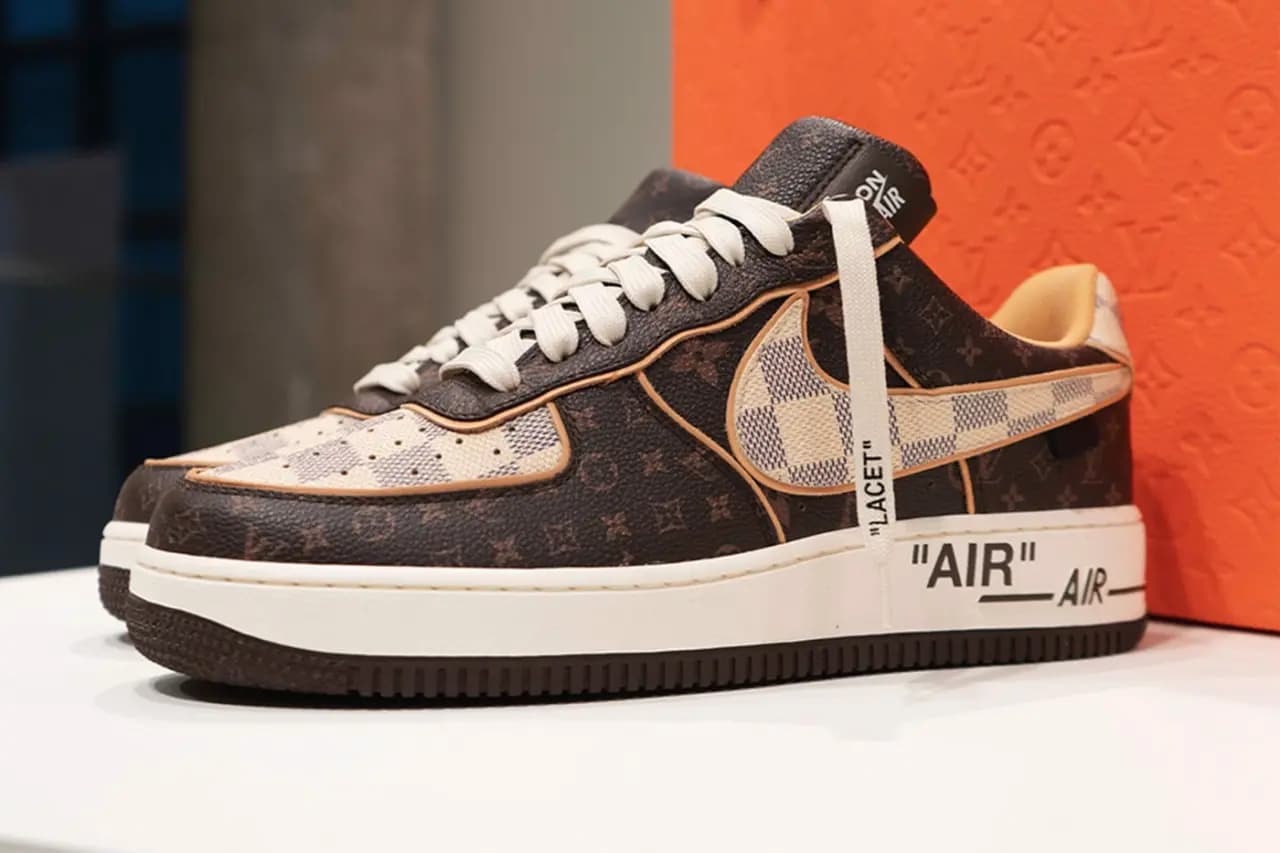 BST LV x Nike Air Force 1 của Virgil Abloh được bán với giá kỷ lục BST LV x Nike Air Force 1 của Virgil Abloh được bán với giá kỷ lục