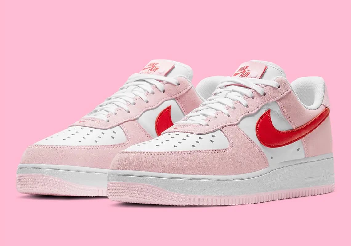 Nike Air Force 1 "Love Letter" - lá thư tình yêu đầy ngọt ngào Nike Air Force 1 "Love Letter" - lá thư tình yêu đầy ngọt ngào