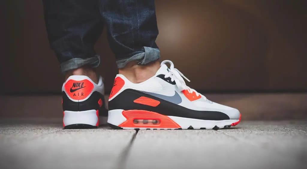 Air max 90 "Infrared" lên sóng trong ngày kỉ niệm 30 năm lần đầu chúng ta biết về cái tên Air Max 90 Air max 90 "Infrared" lên sóng trong ngày kỉ niệm 30 năm lần đầu chúng ta biết về cái tên Air Max 90