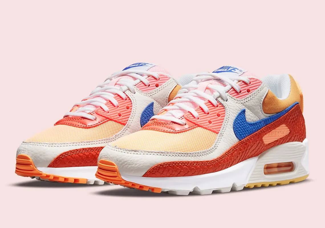 Nike Air Max 90 hướng tới sự sang trọng với chất liệu da rắn đầy sống động Nike Air Max 90 hướng tới sự sang trọng với chất liệu da rắn đầy sống động