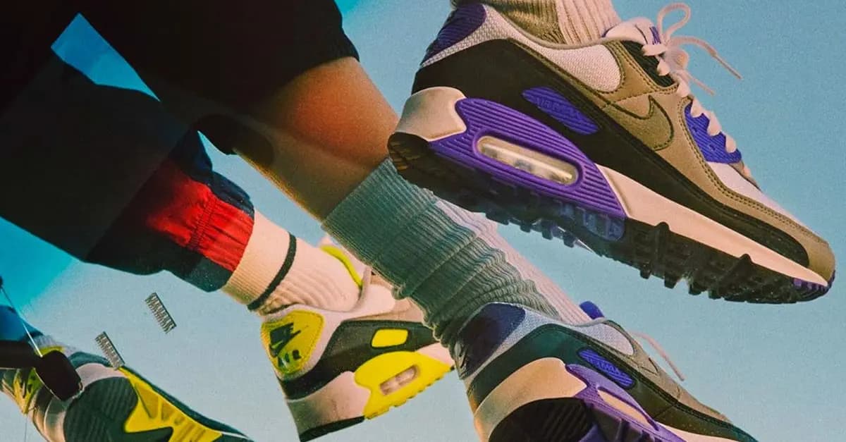 Nike kỷ niệm tháng di sản Latinx với phiên bản Air Max 90 “LHM” đầy màu sắc Nike kỷ niệm tháng di sản Latinx với phiên bản Air Max 90 “LHM” đầy màu sắc