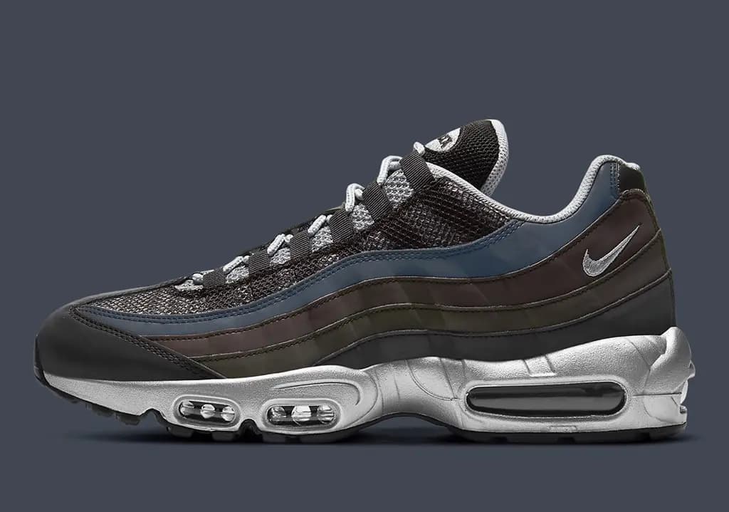 Nike Air Max 95 với phối màu thân thiện với miền núi đặt trên chiếc đế bạc kim loại Nike Air Max 95 với phối màu thân thiện với miền núi đặt trên chiếc đế bạc kim loại
